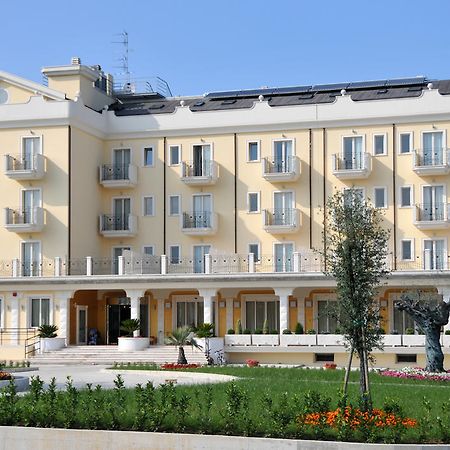Hotel Concorde Sant'Egidio alla Vibrata Exterior photo